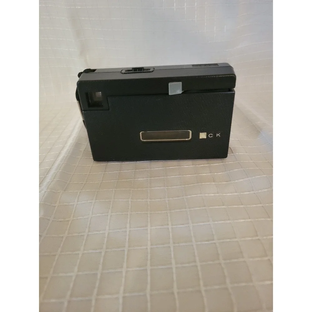 Kodak Instamatic X-15F Vintage 126 Cartridge Film Camera Made in USA Black‎